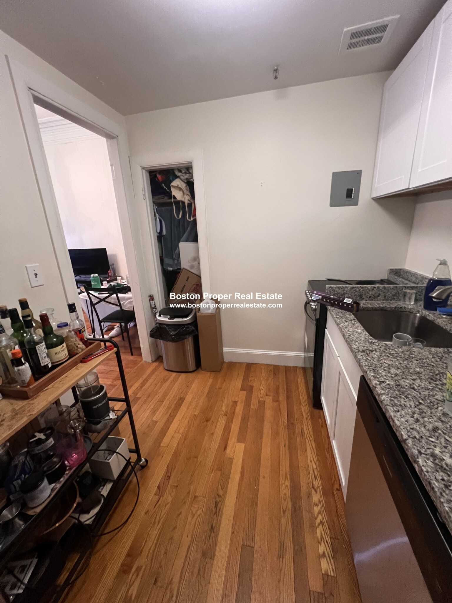 206 Commonwealth Ave, Back Bay