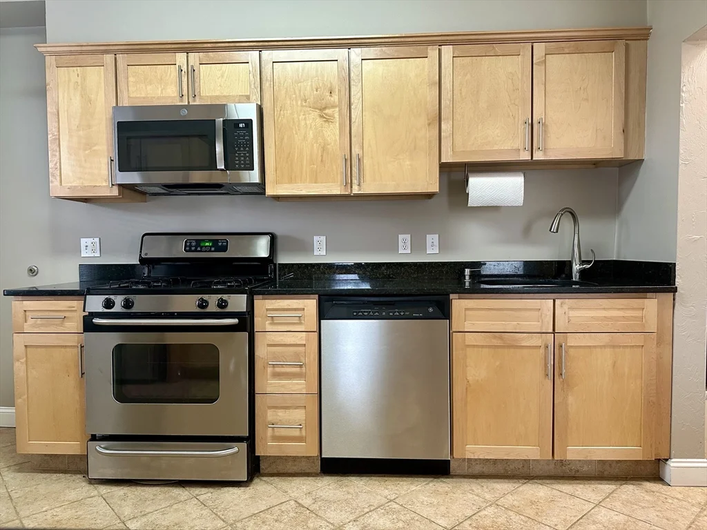 22 Sewall St, Winter Hill