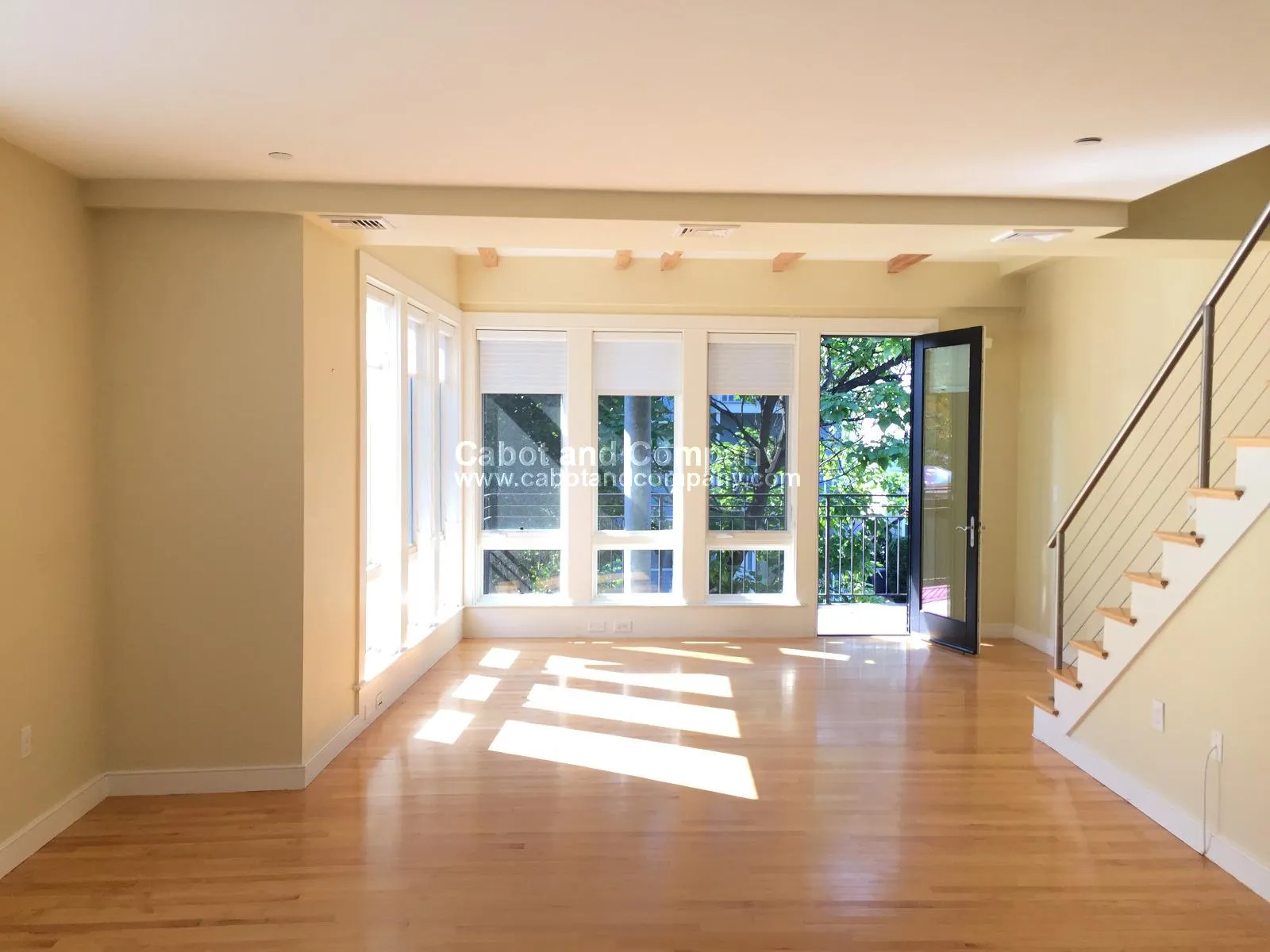 72 Hamilton St, Cambridgeport