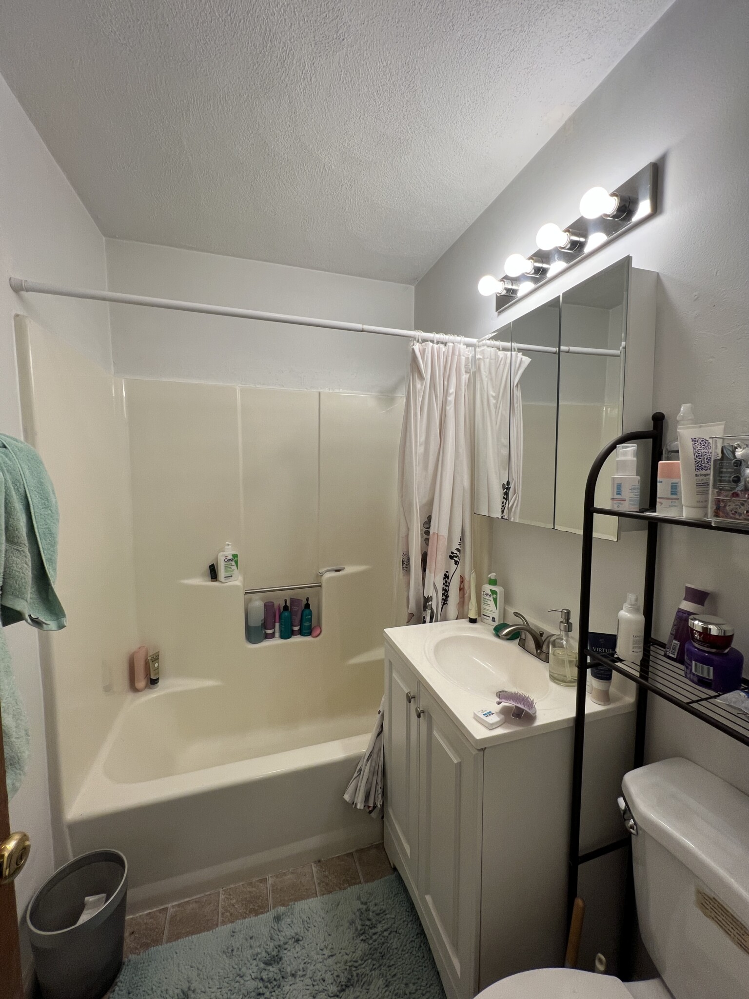 217 Holland St, Teele Square