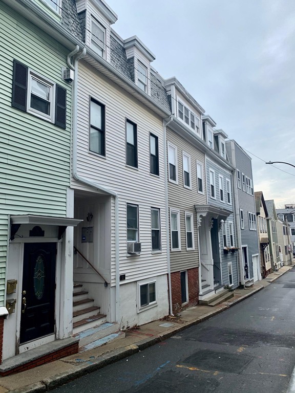 12 Springer St, South Boston