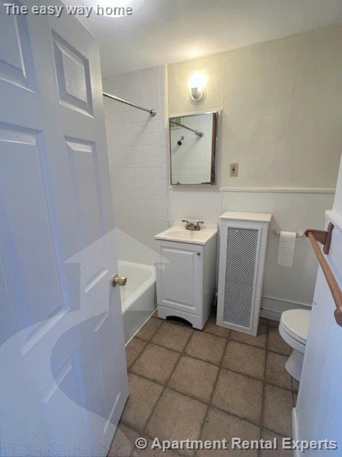 543 Broadway, Magoun Square