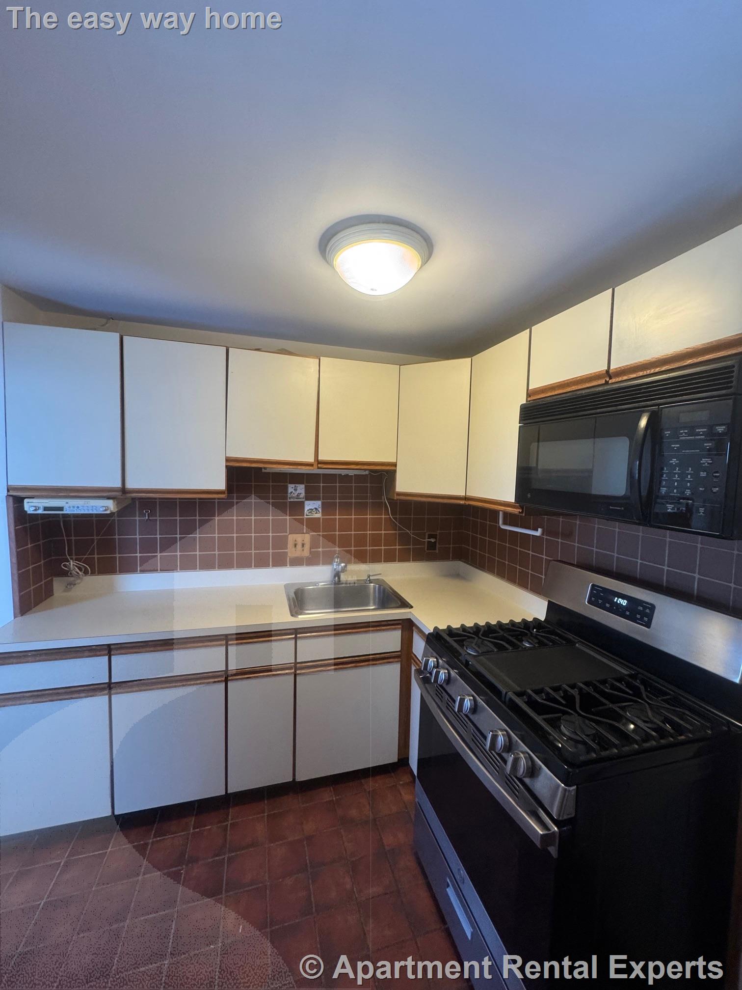 94 College Ave, Davis Square