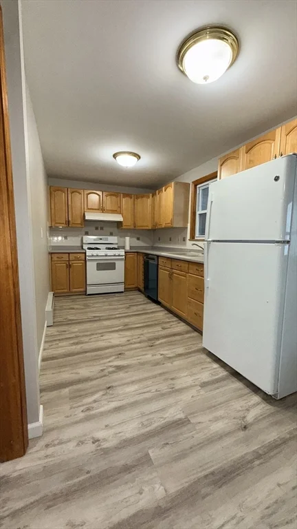 65 Lowell St, Methuen