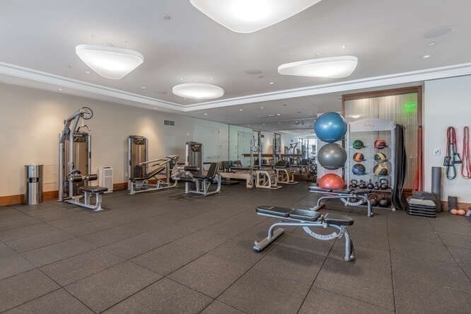 50 Liberty Dr, Seaport District