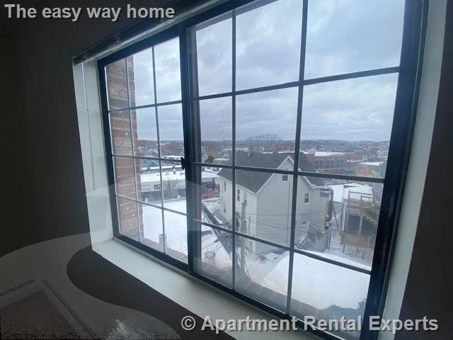 474 Broadway, Magoun Square