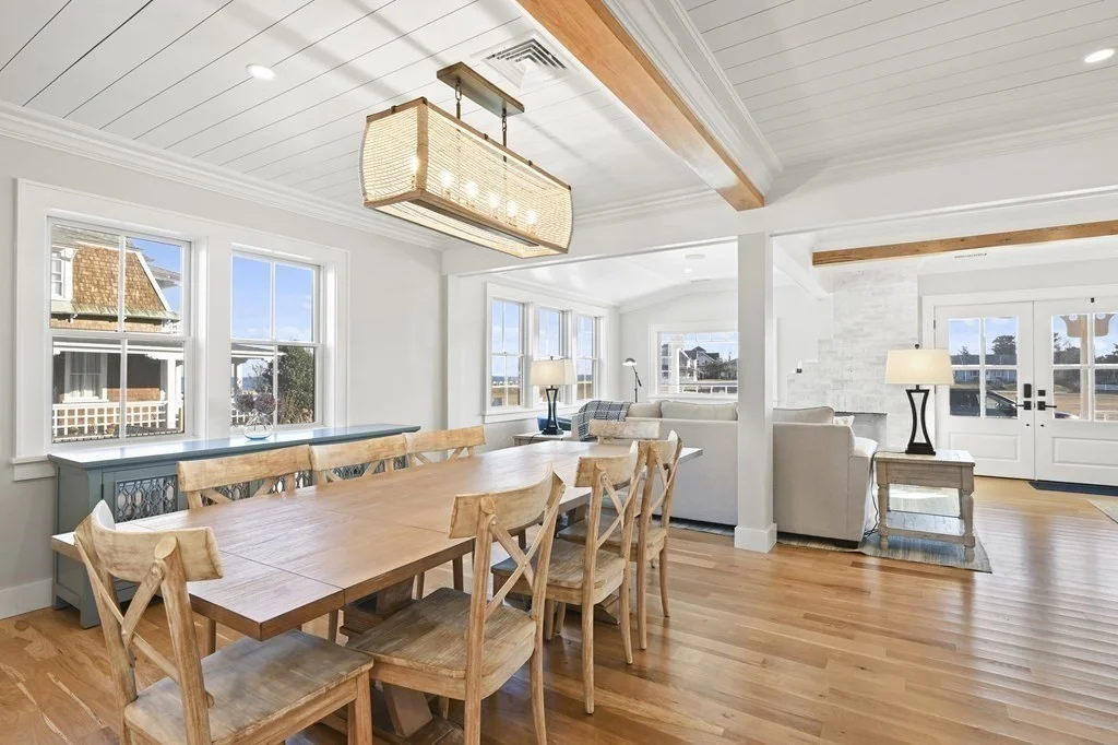 9 Tuckernuck Ave, Oak Bluffs