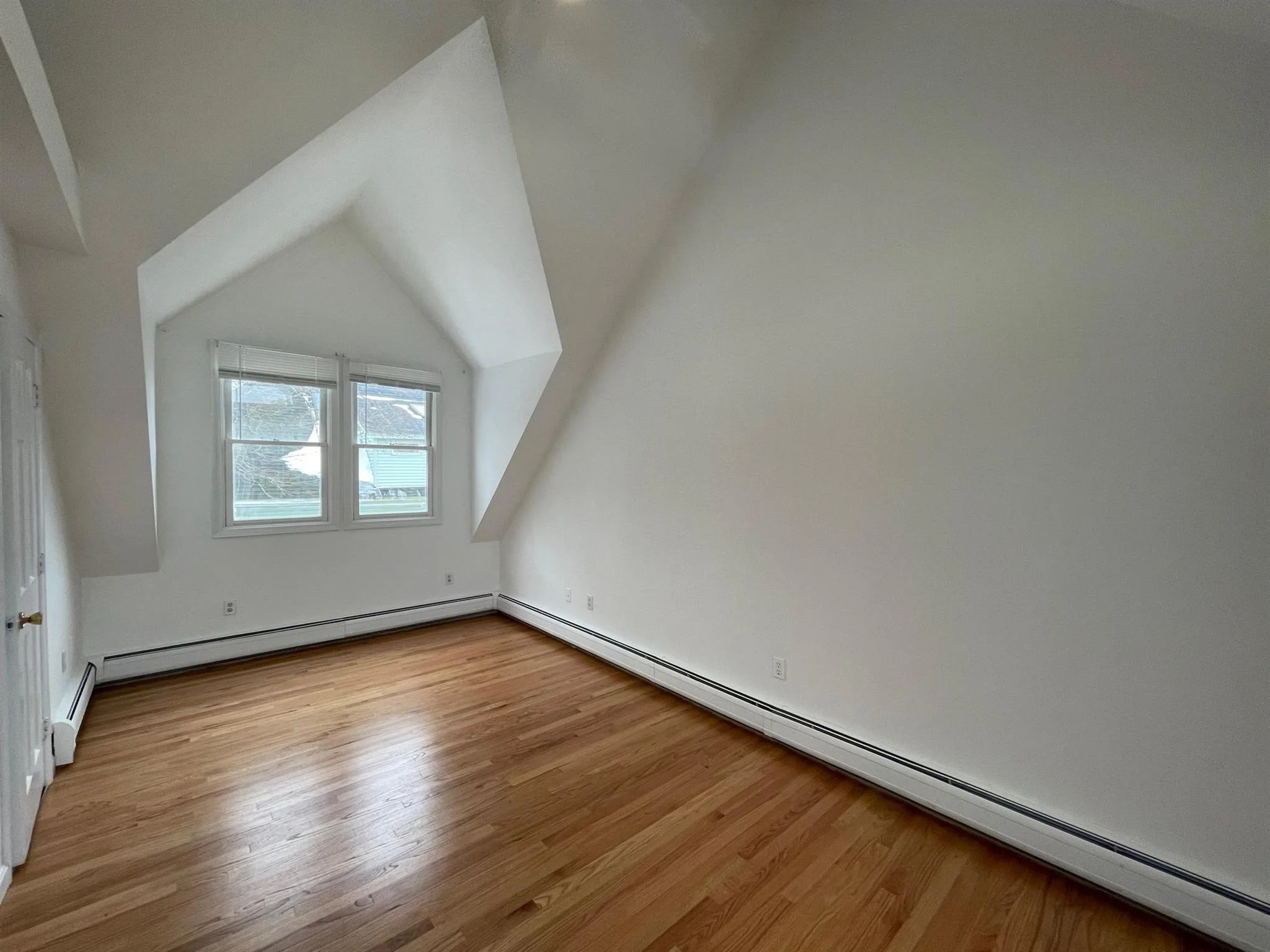 26 Thorndike St, Davis Square