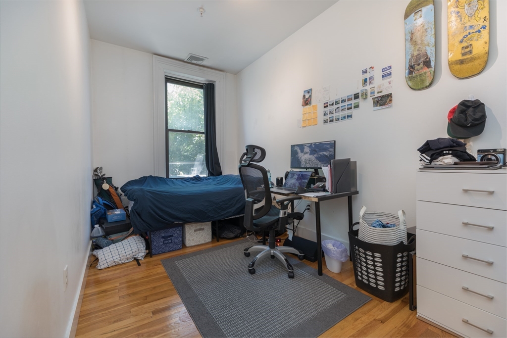 1662 Washington, South End