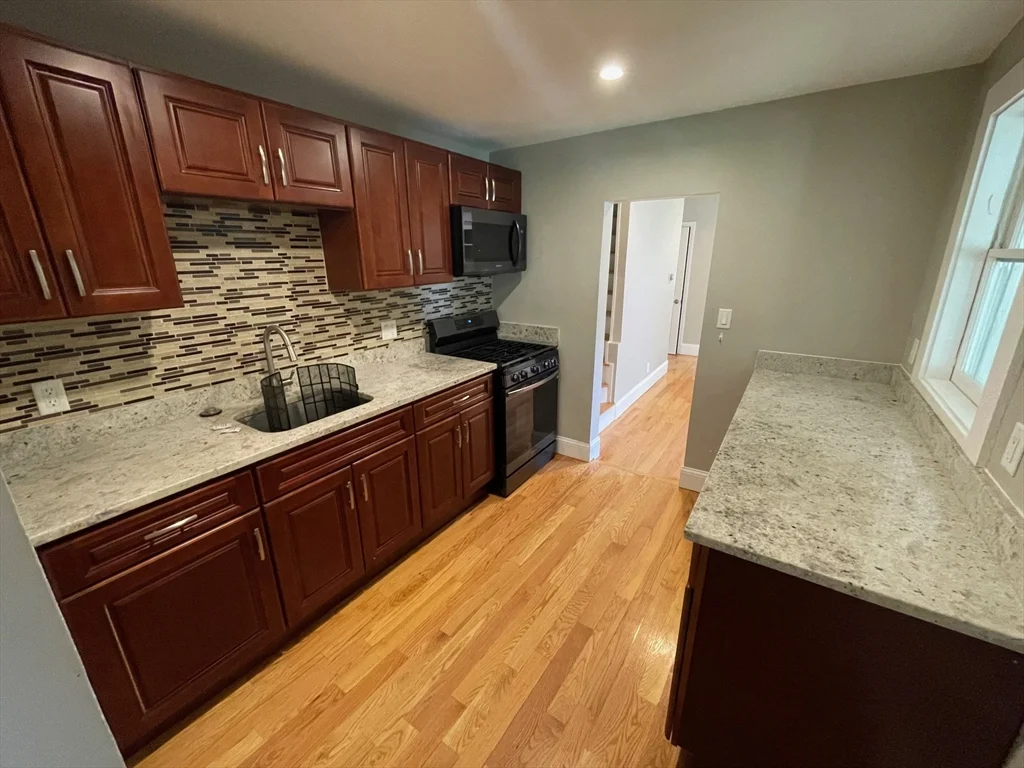 35 Wilson St, Billerica