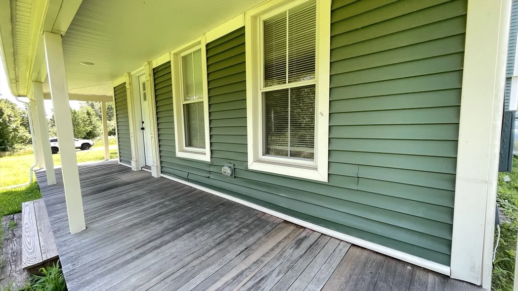 61 Hastings Rd, Southwick