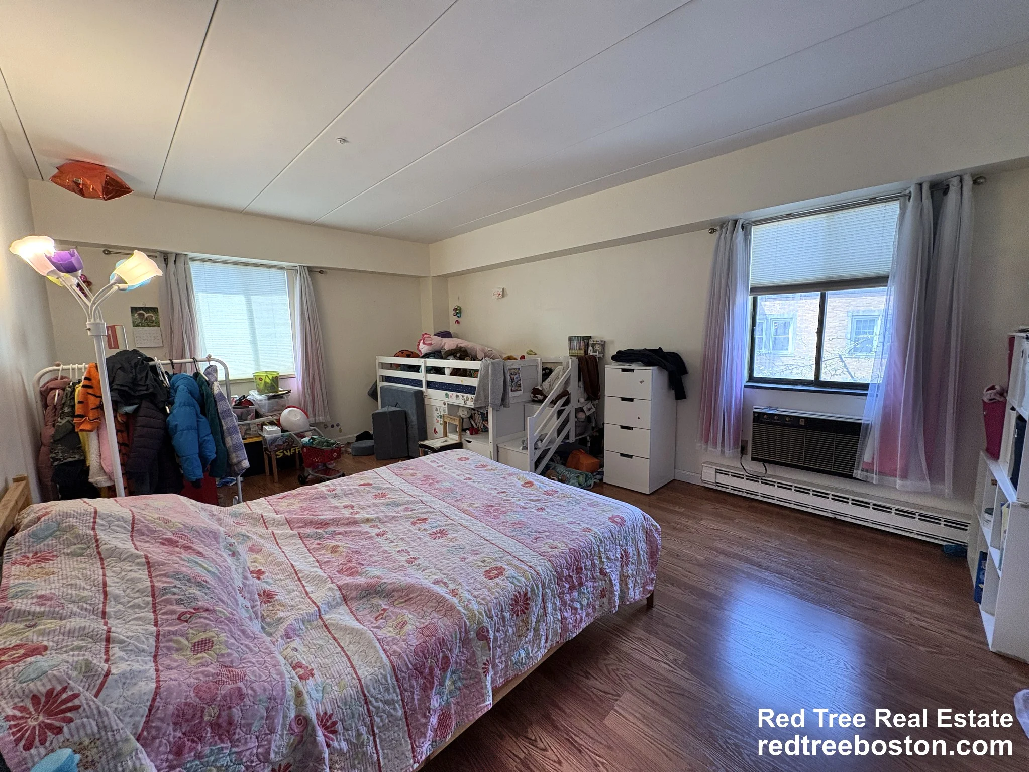 125 Pleasant St, North Brookline