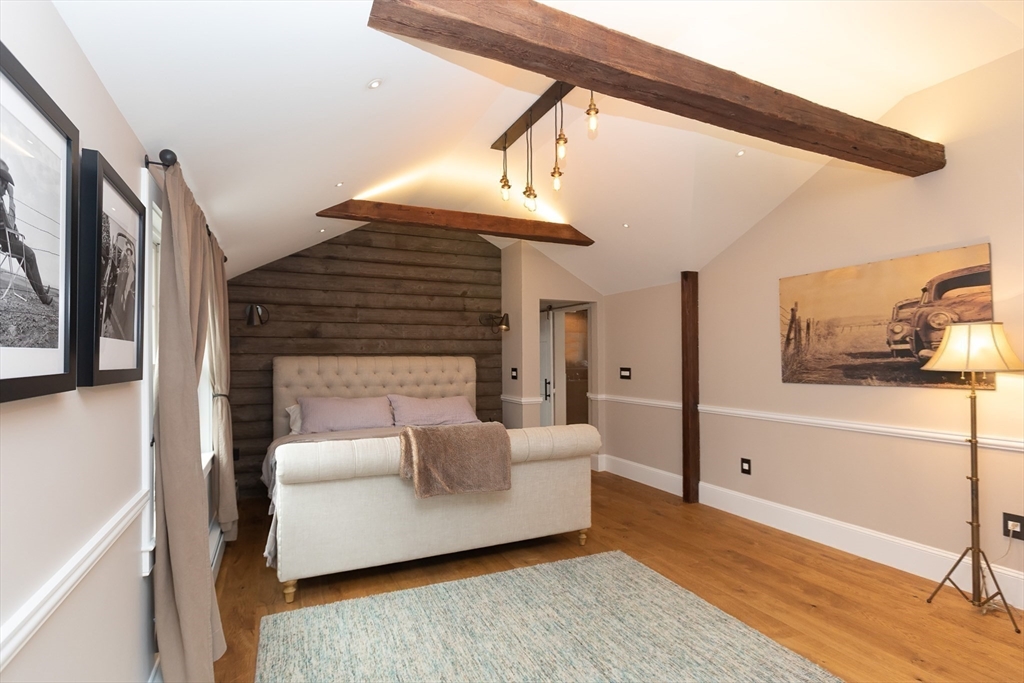 1142 Main St, Hingham