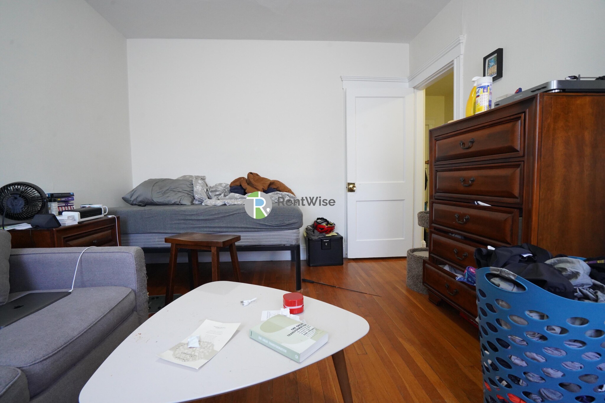 40 Quint Ave, Allston