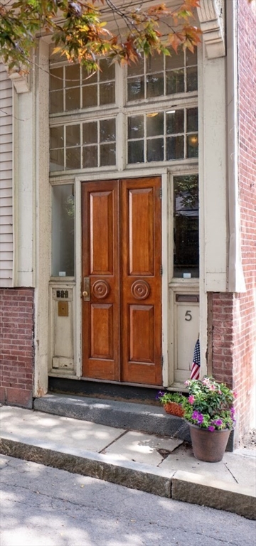 5 Ellwood St, Charlestown