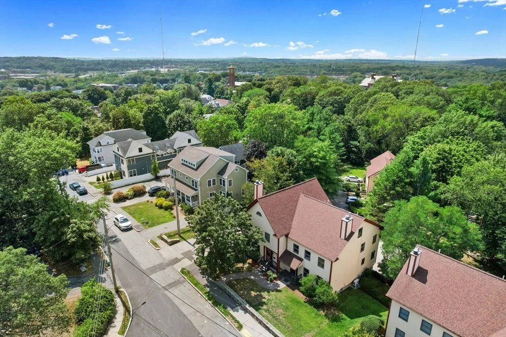 29 Cottage St, Newton Upper Falls