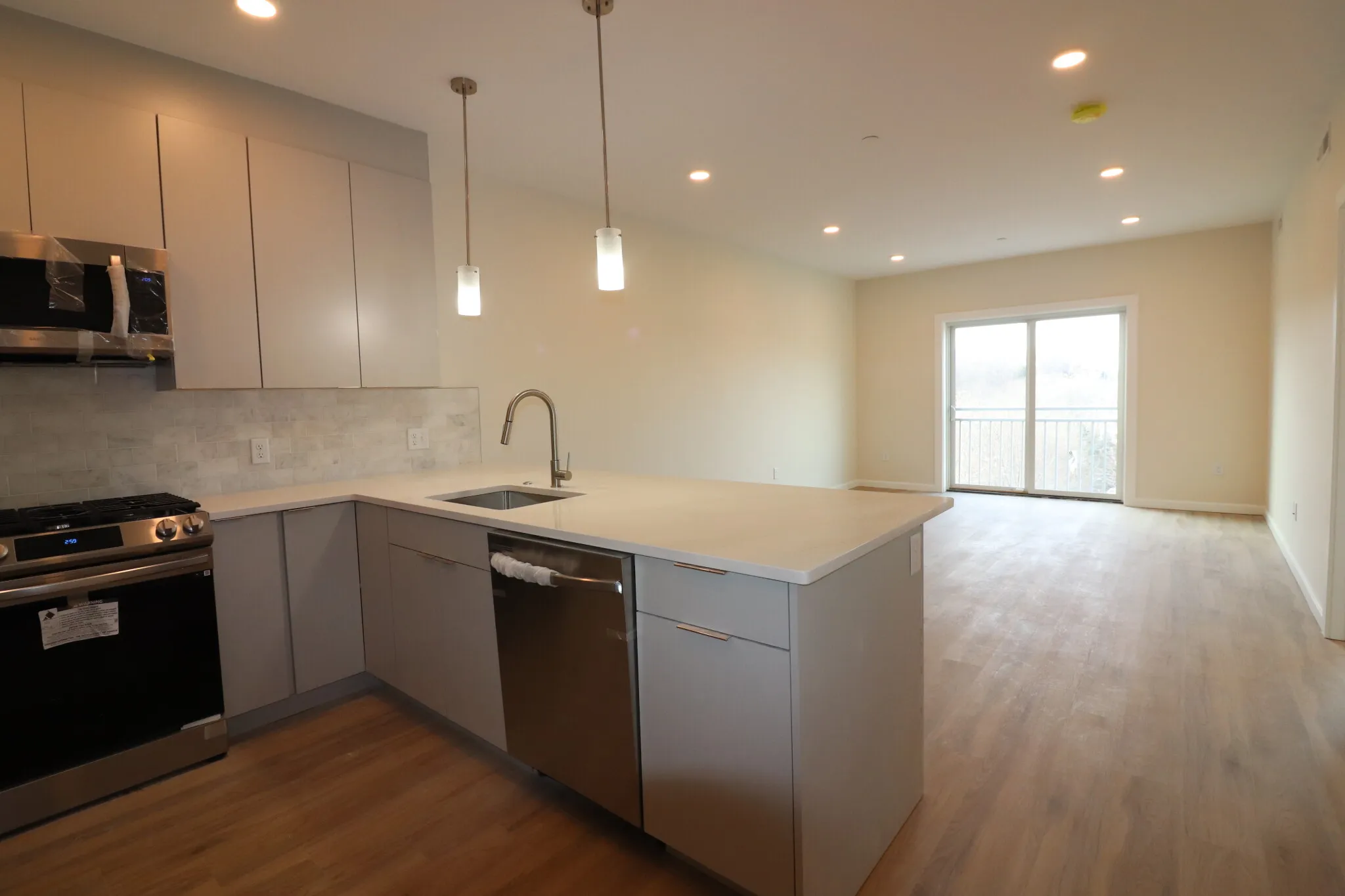 458 Washington St, Brighton