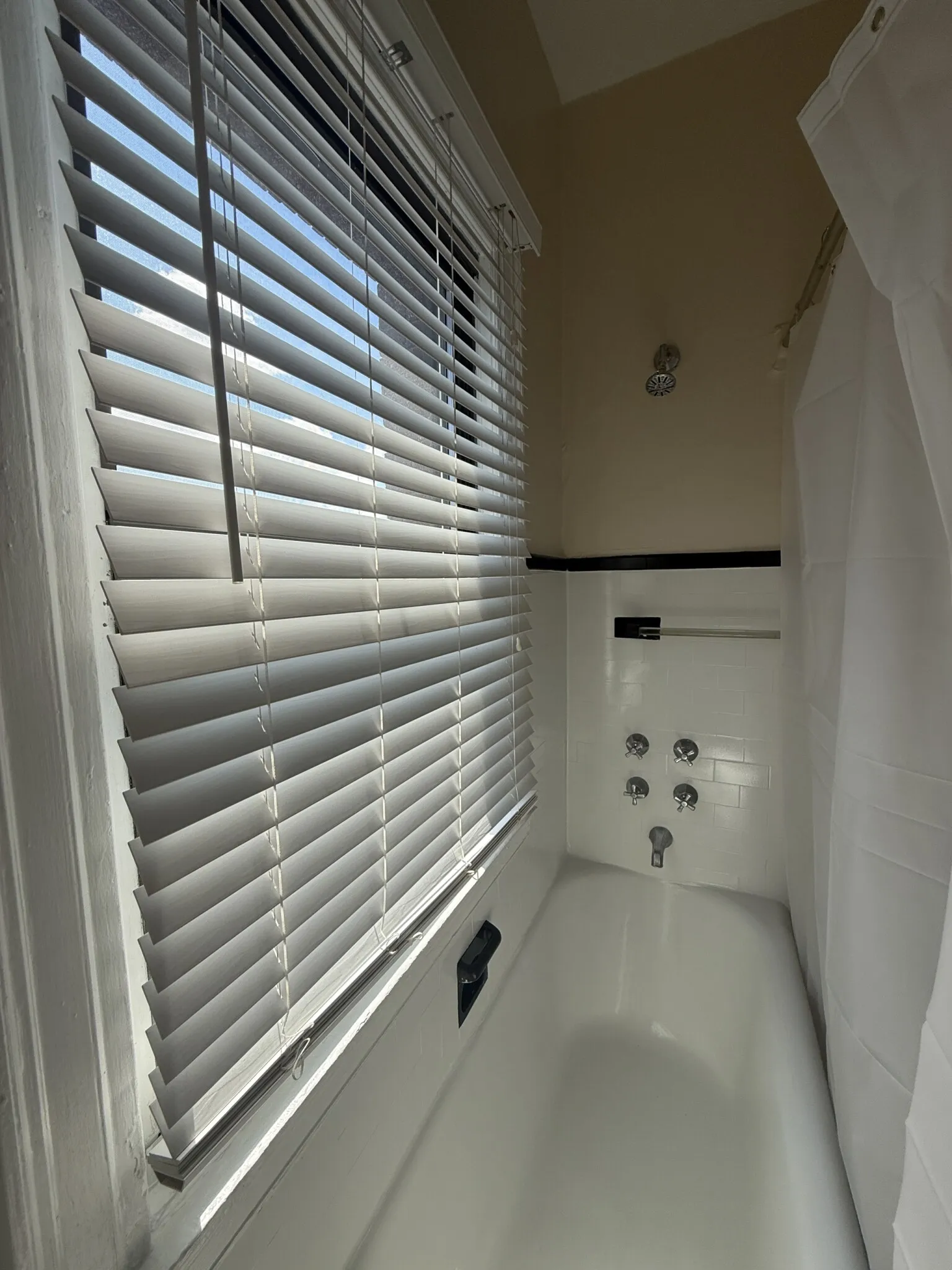 1470 Beacon St, Corey Hill