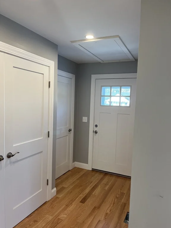 14 Cherry Rd, Beverly