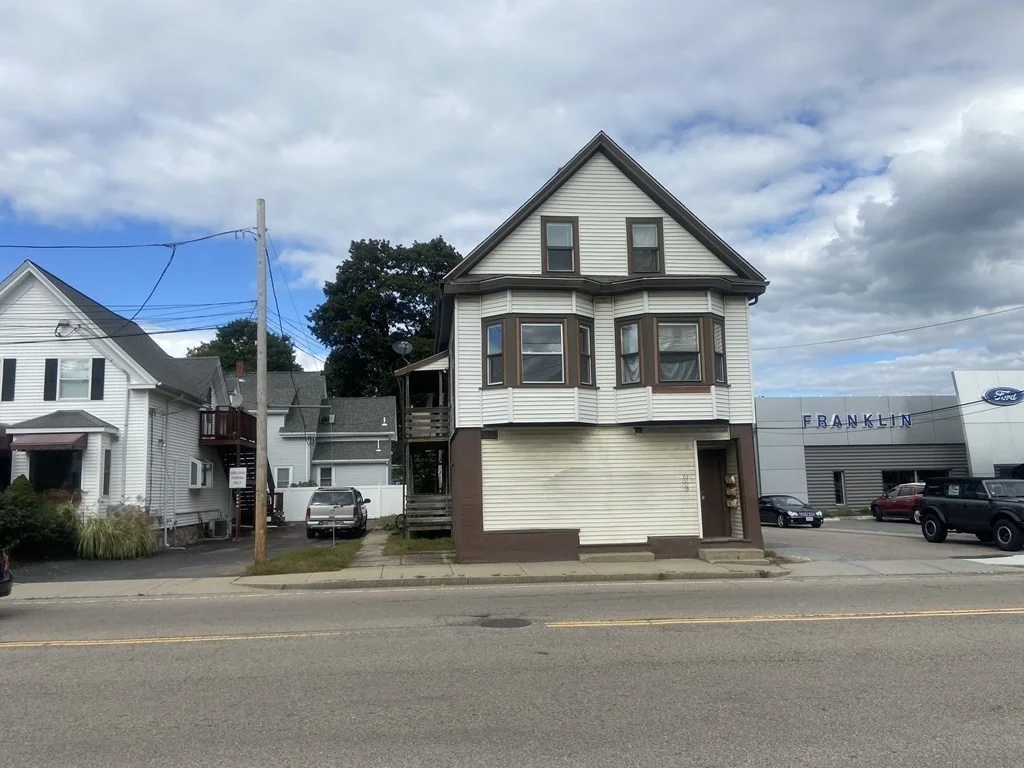 155 East Central St, Franklin