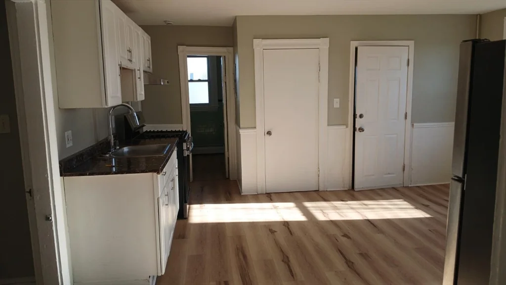 275 Jefferson Ave, Salem