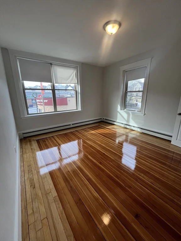 108 Bristol Rd, Somerville