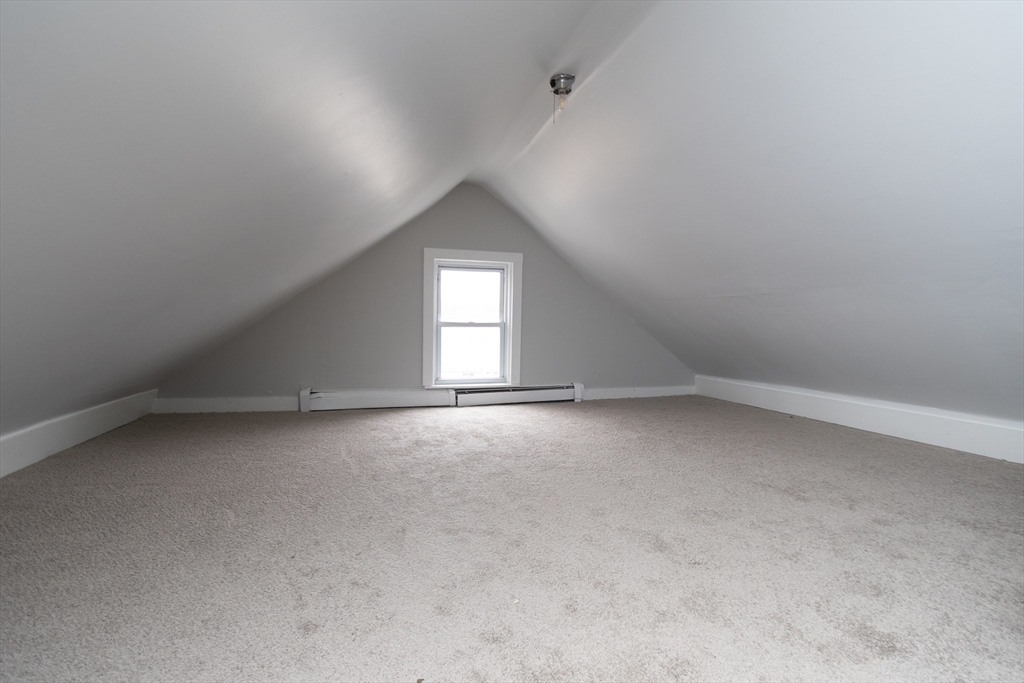 7 Central St, Hudson