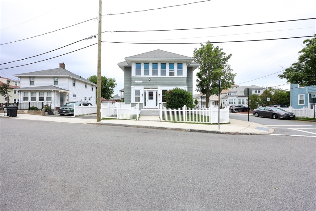 36 Lancaster St, Quincy