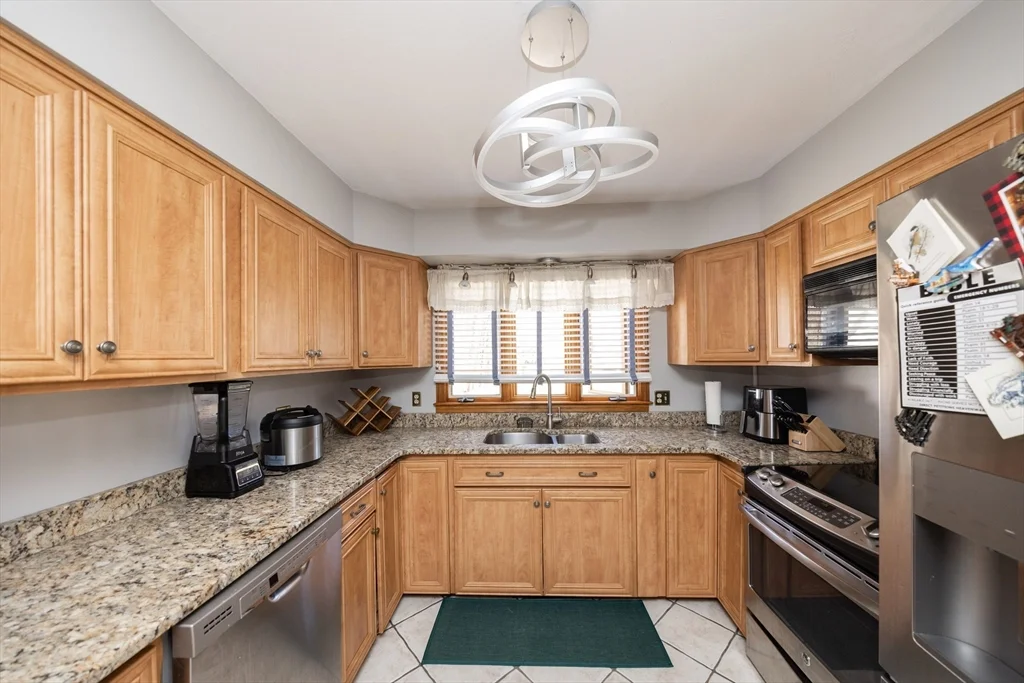 423 Goldthwaite Rd, Northbridge
