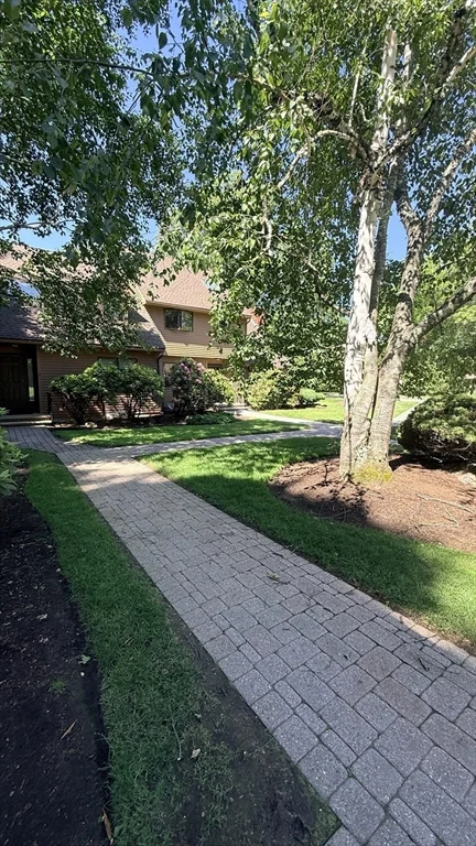 22 Grove Pl, Winchester