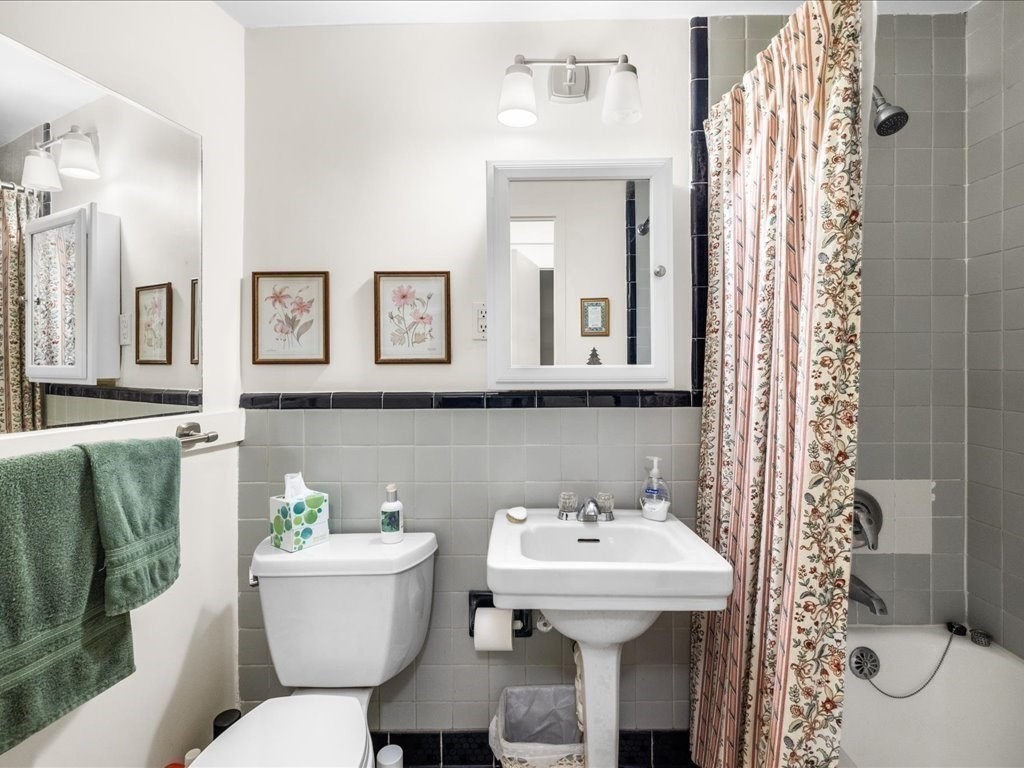 145 Pinckney St, Beacon Hill