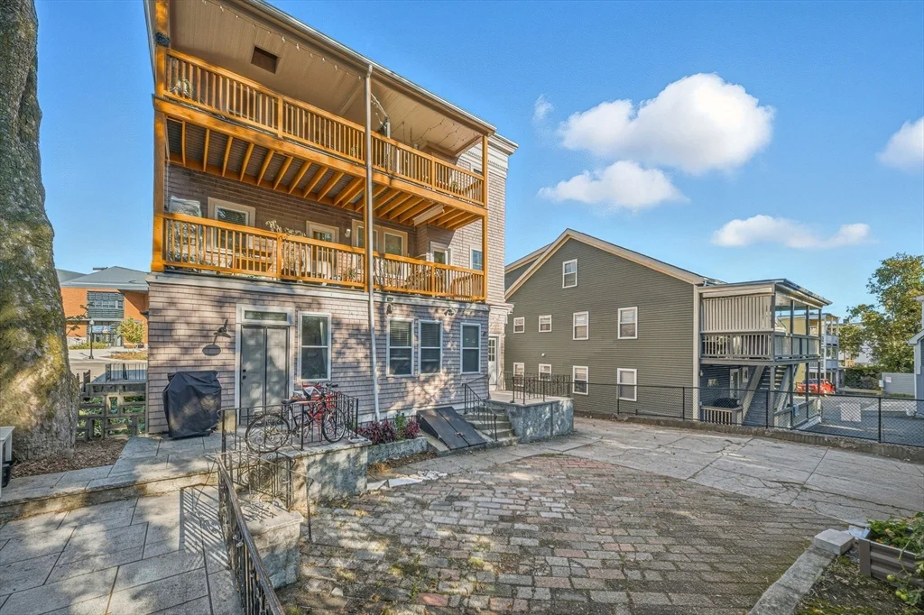 33 Adams St, Dorchester