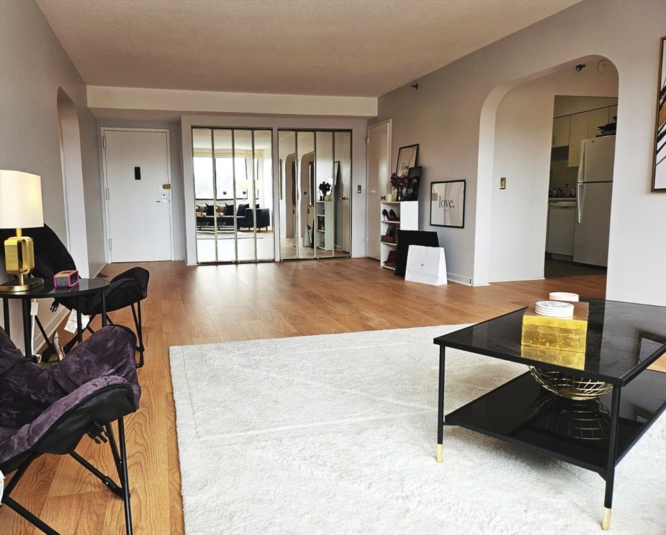 1731 Beacon, Beaconsfield