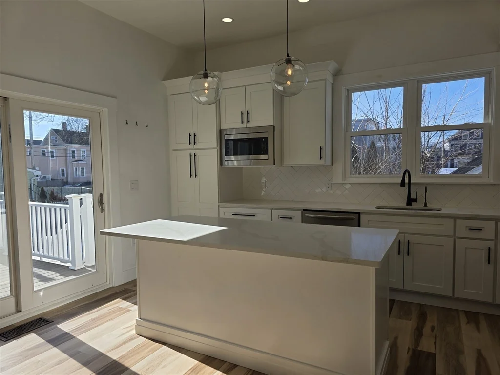 84 Dudley St, Medford