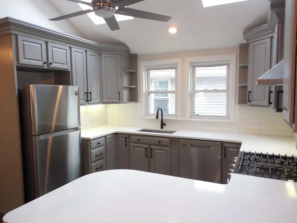 96 Walnut St, Mount Auburn