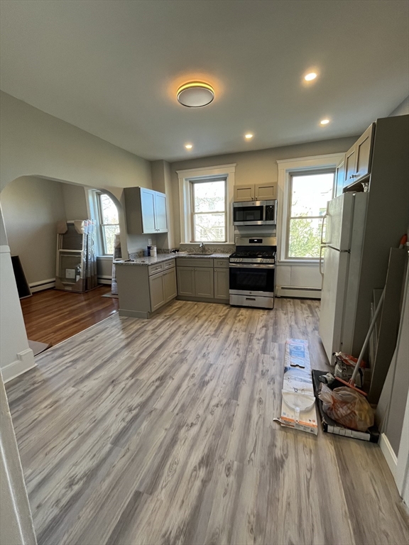 108 Bristol Rd, Somerville