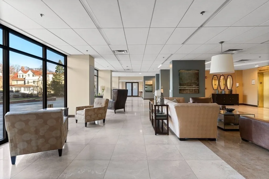 60 Longwood Ave, Coolidge Corner