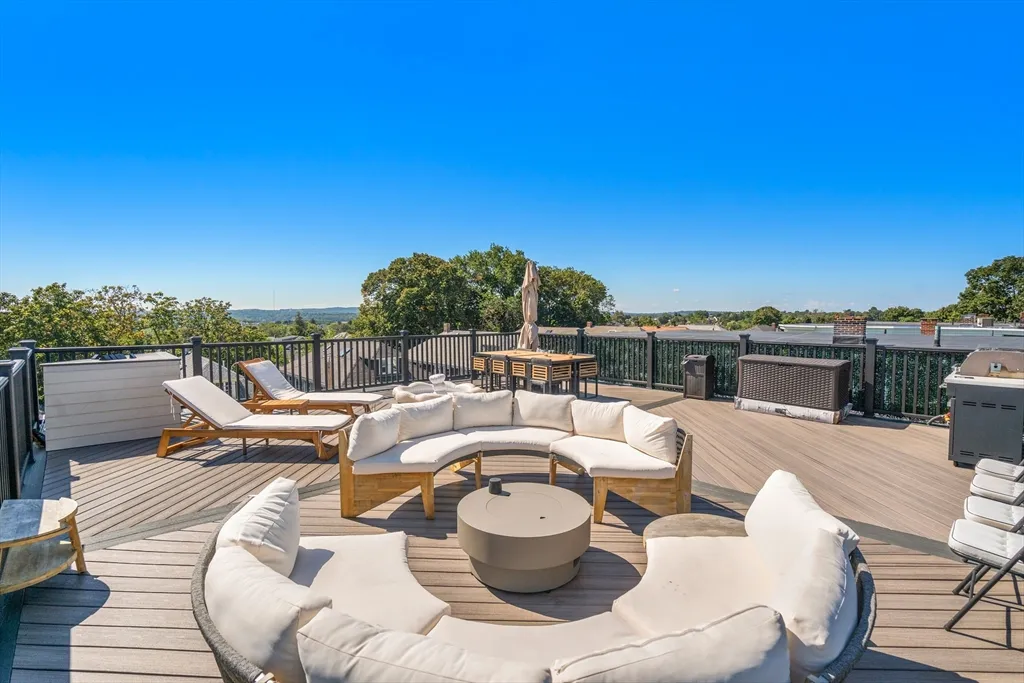 29 S Munroe Ter, Dorchester