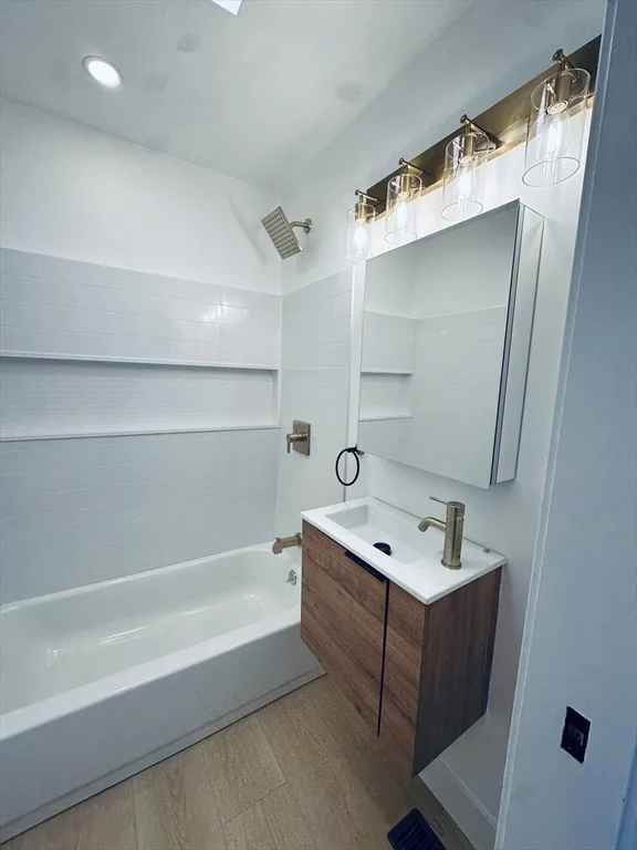 280 Endicott Ave, Revere