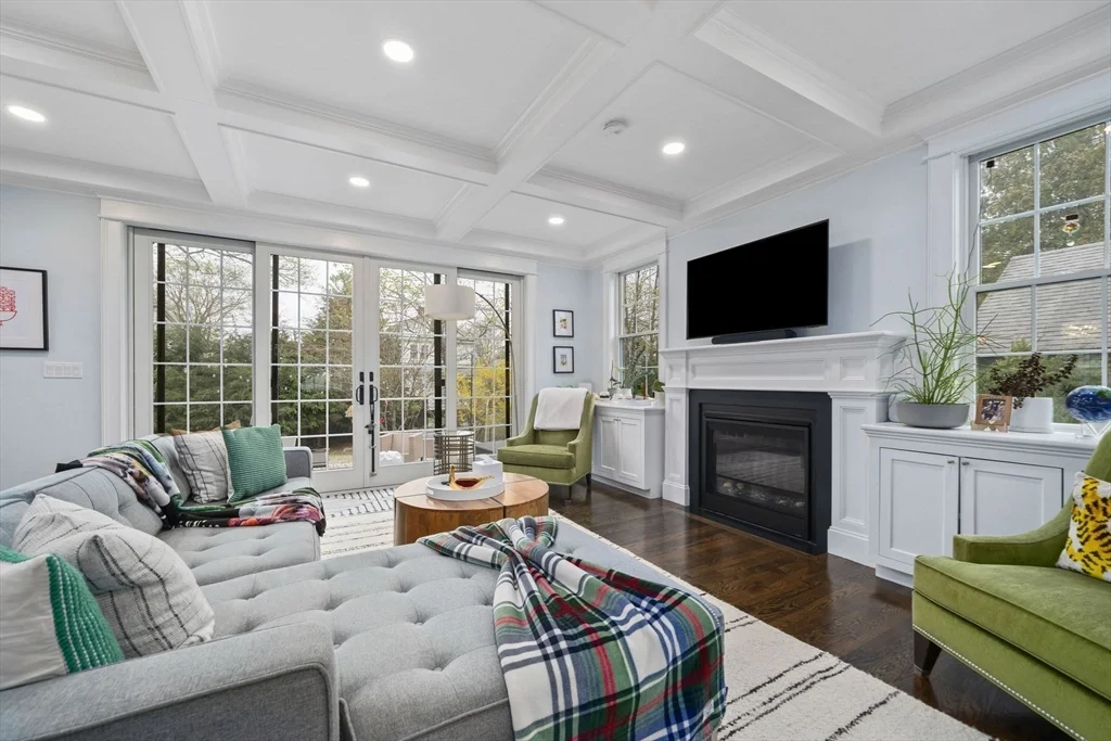 11 Woodhaven Rd, Waban