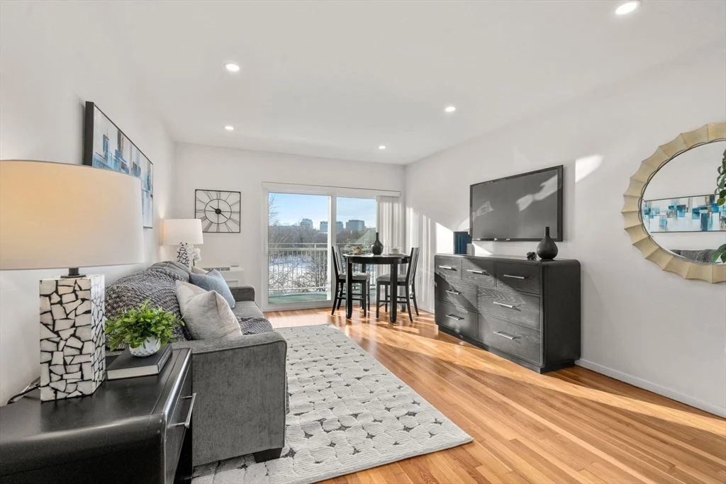 231 Coolidge Ave, Watertown