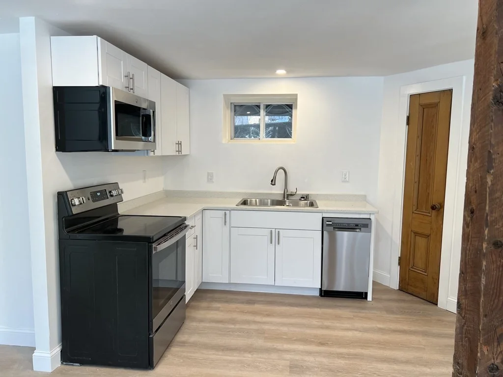 24 Old Mill Rd, Concord