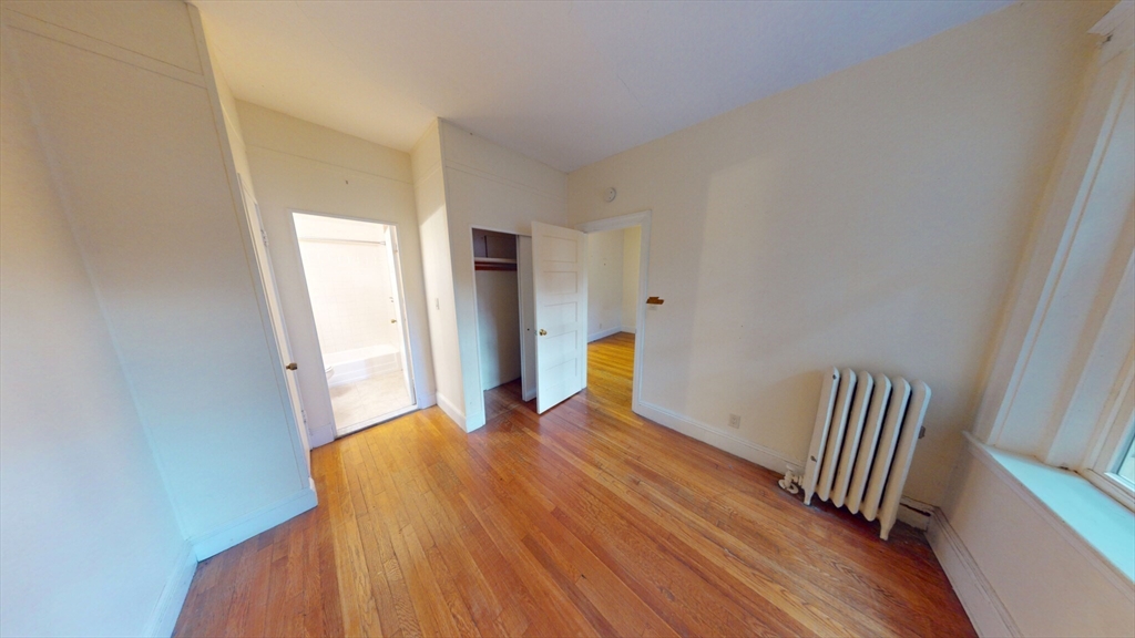 40 Winchester St, North Brookline