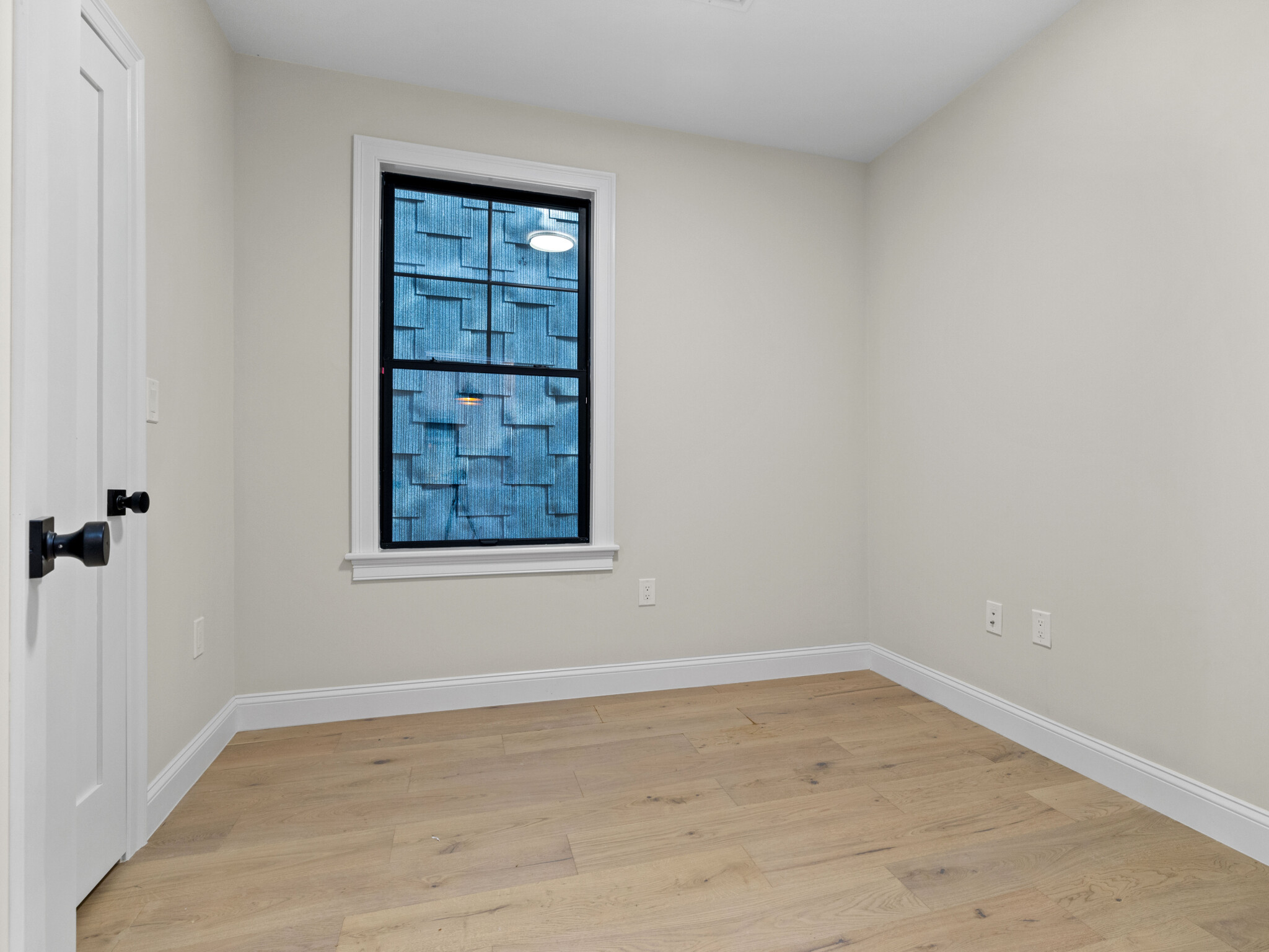 48 Woodward St, South Boston