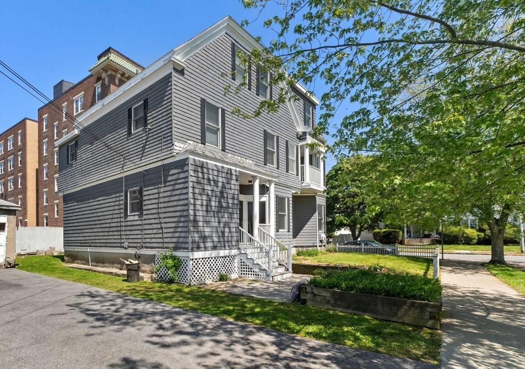 179 Ocean St, Diamond District