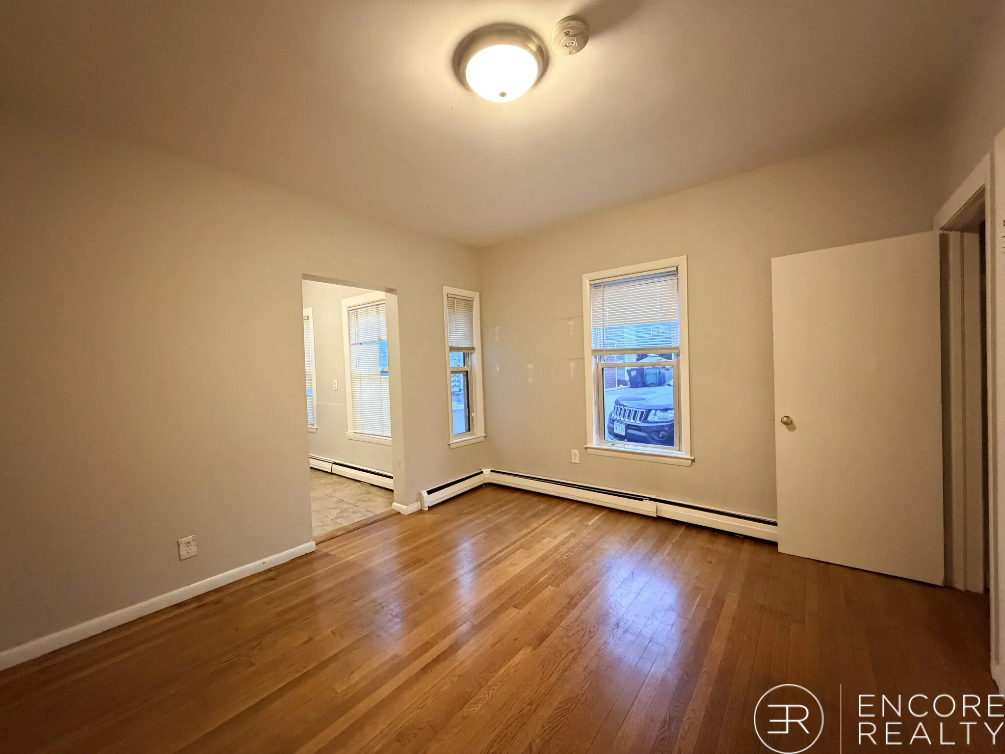 9 Elmer St, Riverside