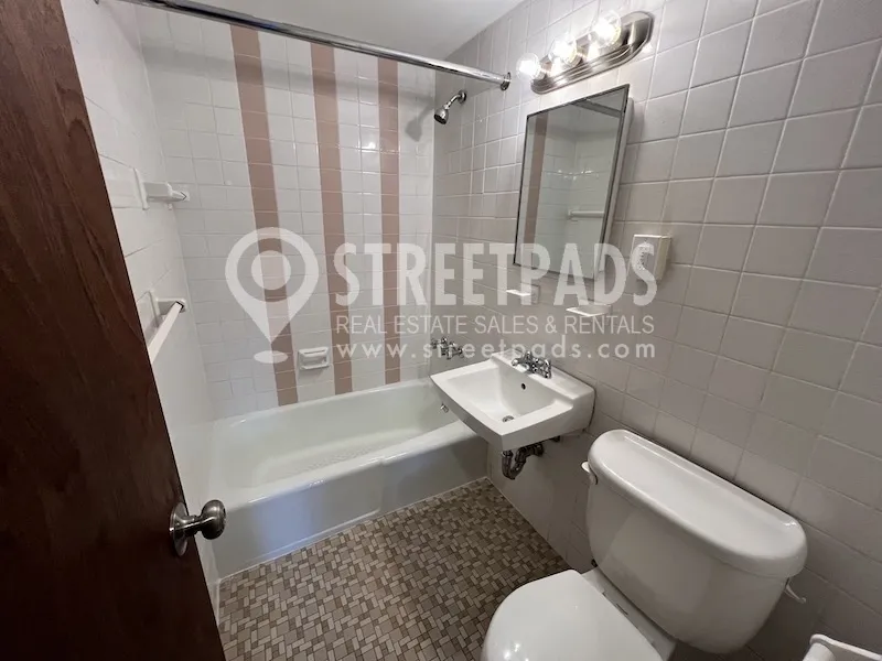 74 South Huntington Ave, Mission Hill