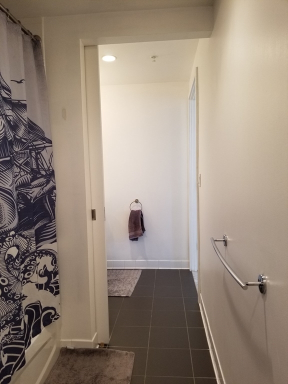 2 Earhart, East Cambridge