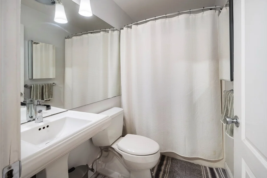 19 Wiget St, North End