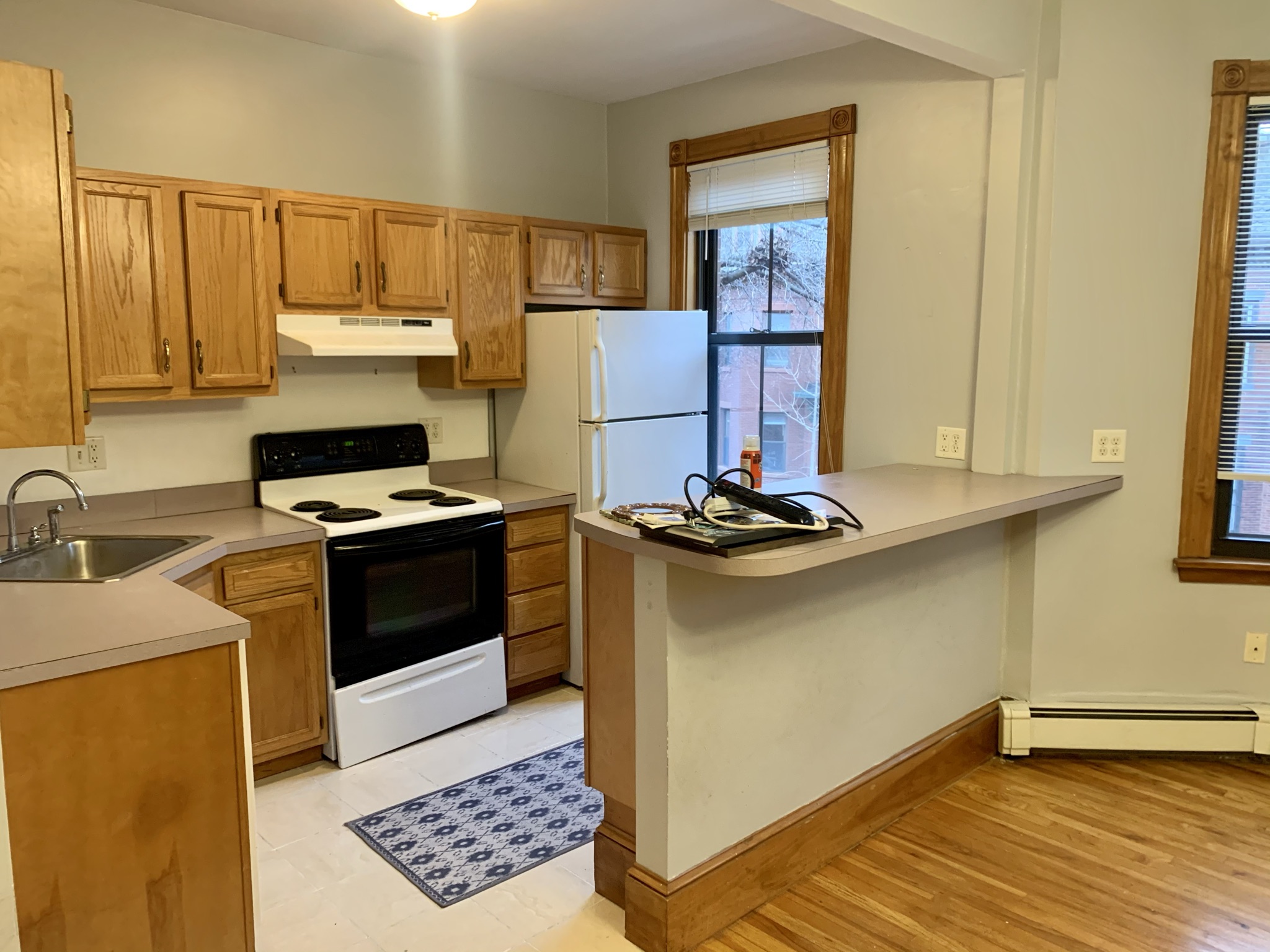 2 bed, 1 bath apartment for rent at 95 East Brookline St Unit 3, South End — photo 2 of 5